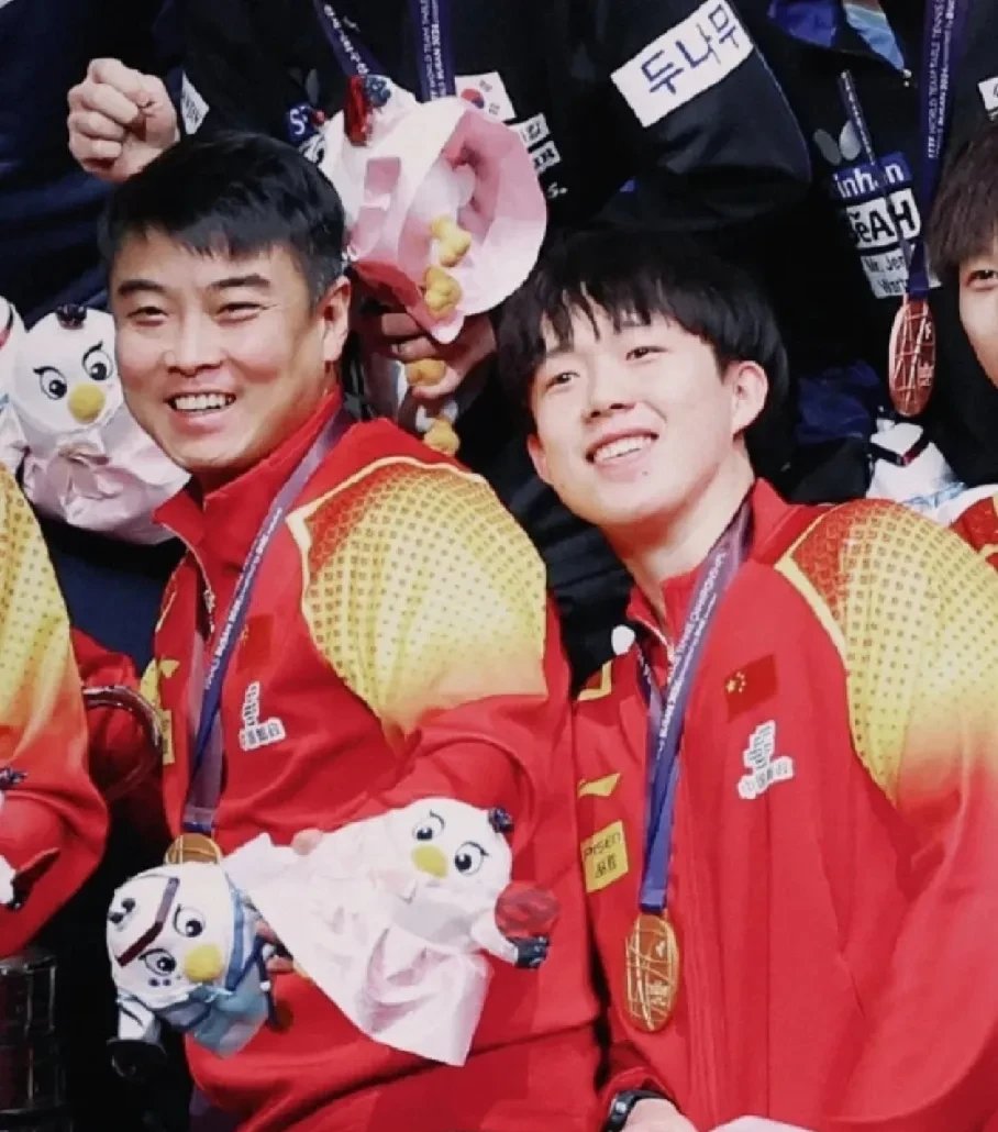 关于中国乒乓球队完胜法国乒乓球队,王皓一己之力扛起全队的信息 关于中国乒乓球队完胜法国乒乓球队,王皓一己之力扛起全队的信息